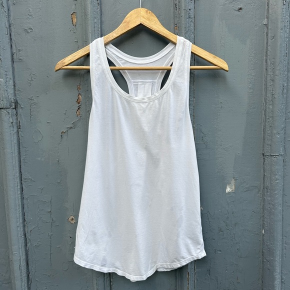 Lululemon Essential Tank *Pleated, size approx 4 - Picture 4 of 11